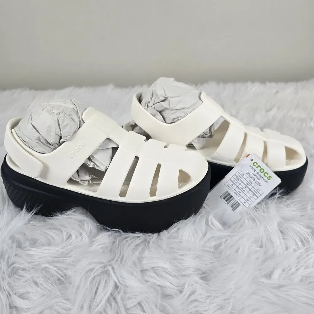 CROCS leave standout